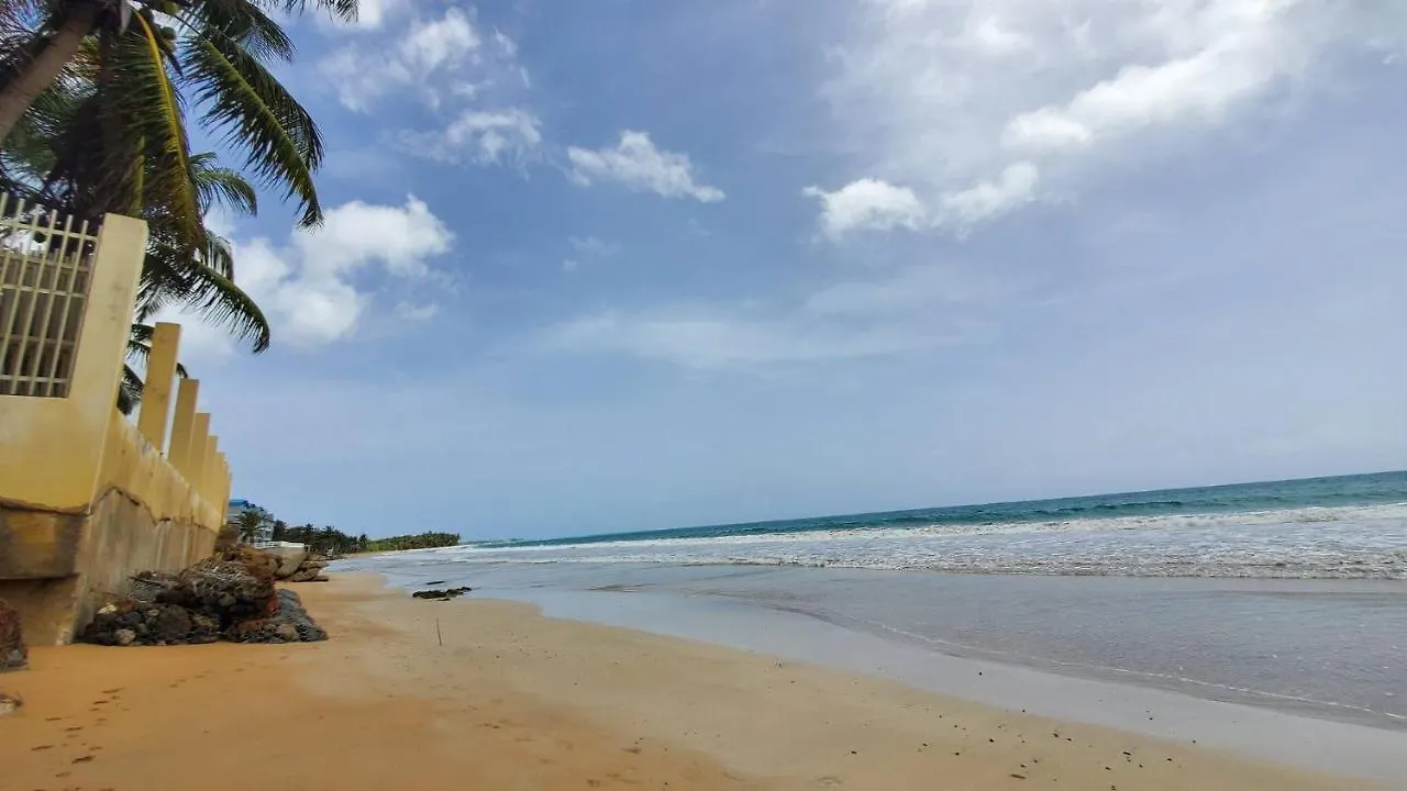 Апартаменты Chackys Paradise Oceanfront Home Лукильо Пуэрто-Рико
